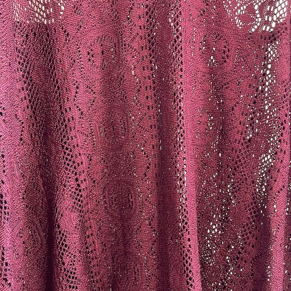 AE Lace Cut Out Tank Top - Picture 3 of 4